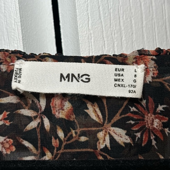 MNG Mango - Business Casual Black and Orange Floral Long Sleeve Blouse in Size L - Picture 6 of 9